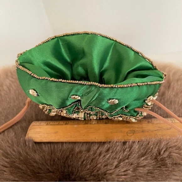 Elegant Green Metal, Plastic, Wooden Beaded Satin Women's Bag - Picture 10 of 10